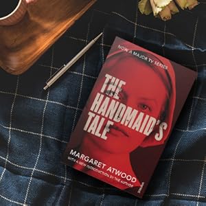 the handmaid's tale margaret atwood elisabeth moss