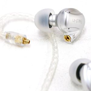 Beat-in ハイブリッドイヤホン HYBRID シルバー ハイレゾ音源対応 カナル型 MMCX 高音質 BI10112 3af859bf-b4b9-47b3-920b-