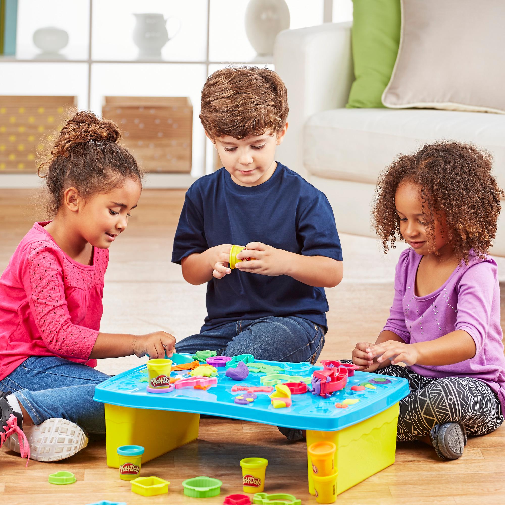 PlayDoh Play 'n Store Table Toys & Games