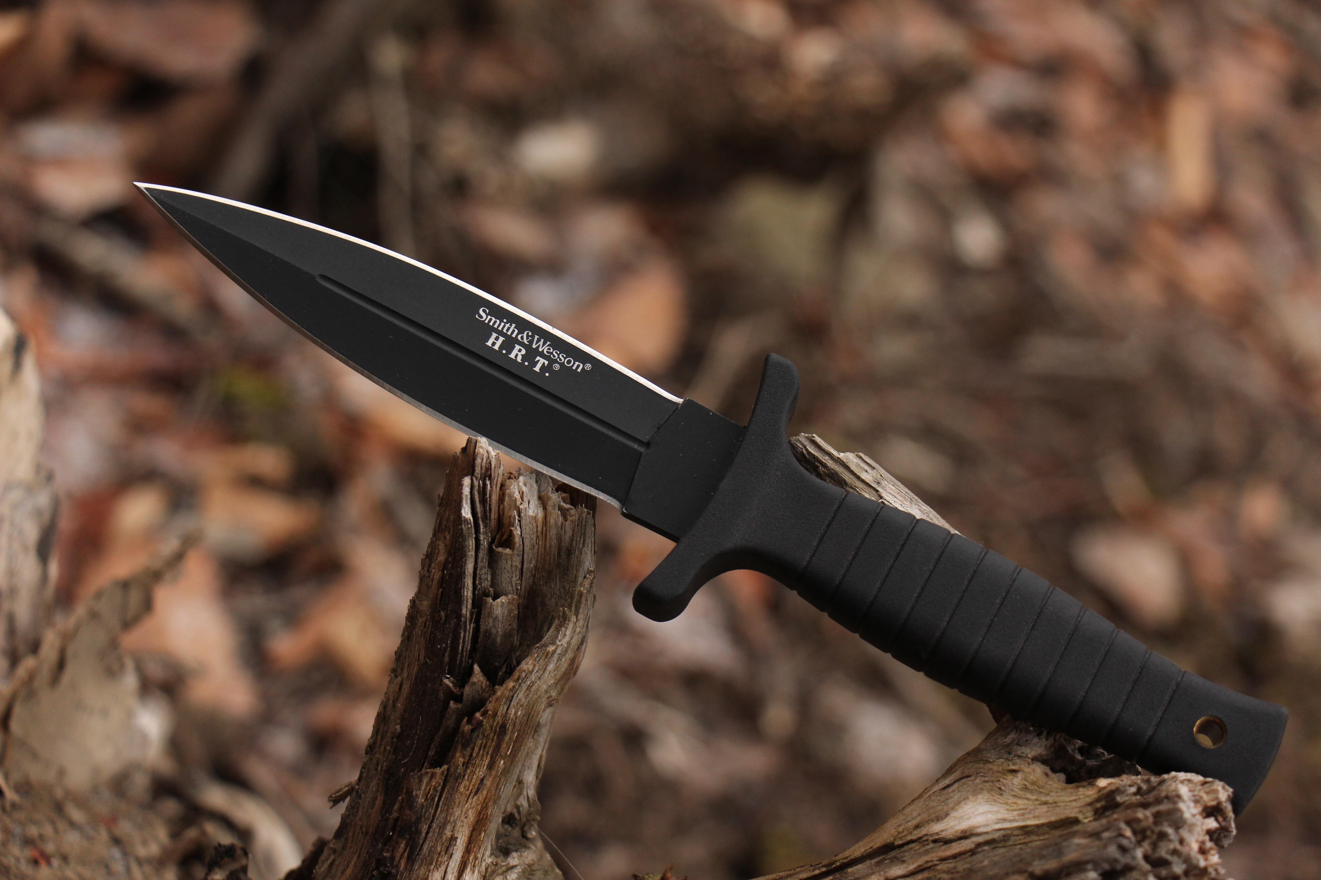 Smith & Wesson SWHRT9B Black HRT Boot Knife Amazon.ca Sports & Outdoors