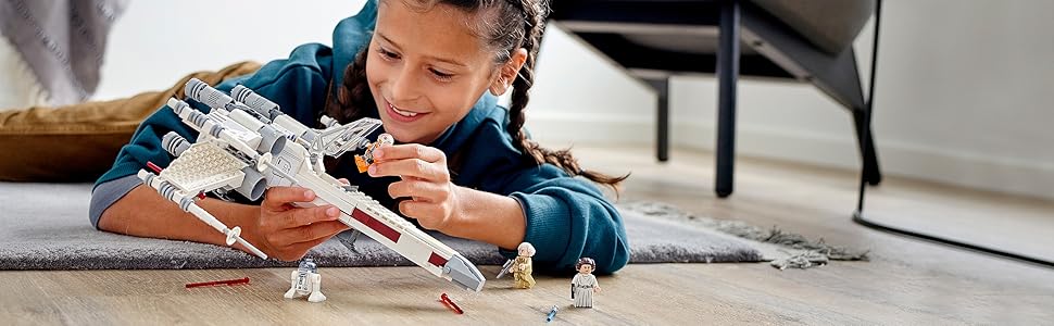 LEGO Star Wars Luke Skywalker X-Wing Fighter (TM) 75301: Bangun X-Wing Legendaris dan Terbang Melintasi Galaksi!
