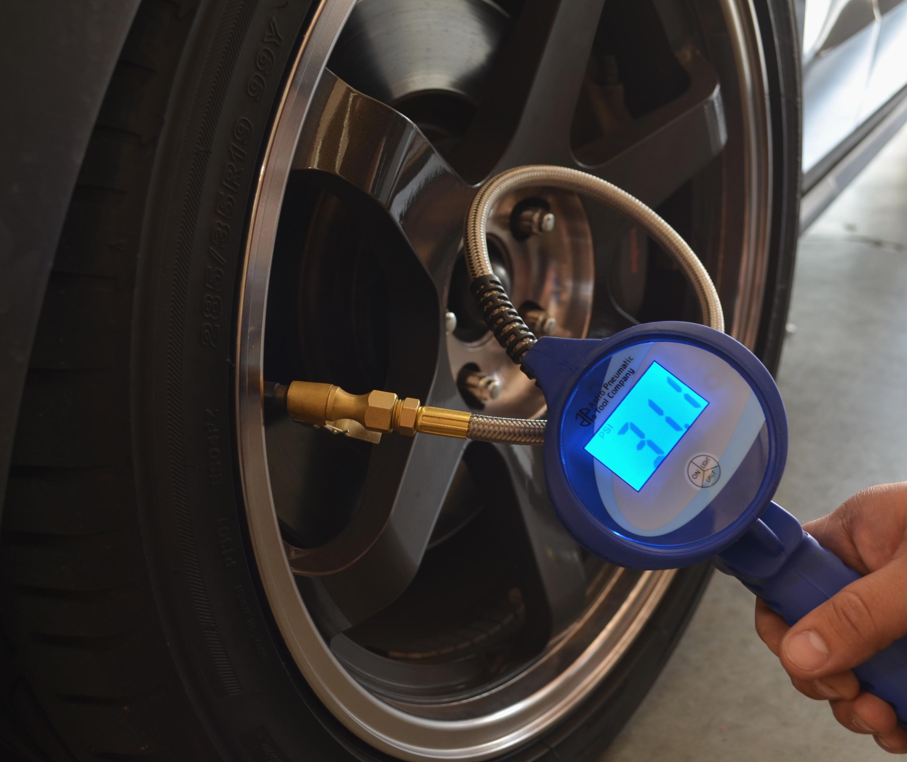 Astro Pneumatic 3018 31/2Inch Digital Tire Inflator with Hose Amazon