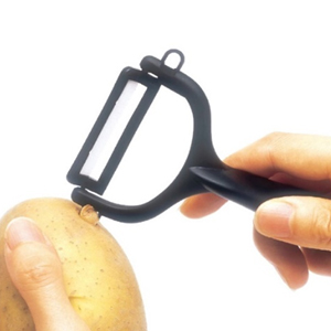 売り切れ⭐セラミックピーラーと計量カップ 楽天市場】ピーラー（素材（キッチン用品）セラミック）（キッチン用品