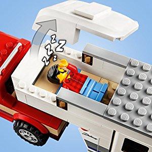 lego city camioneta y caravana