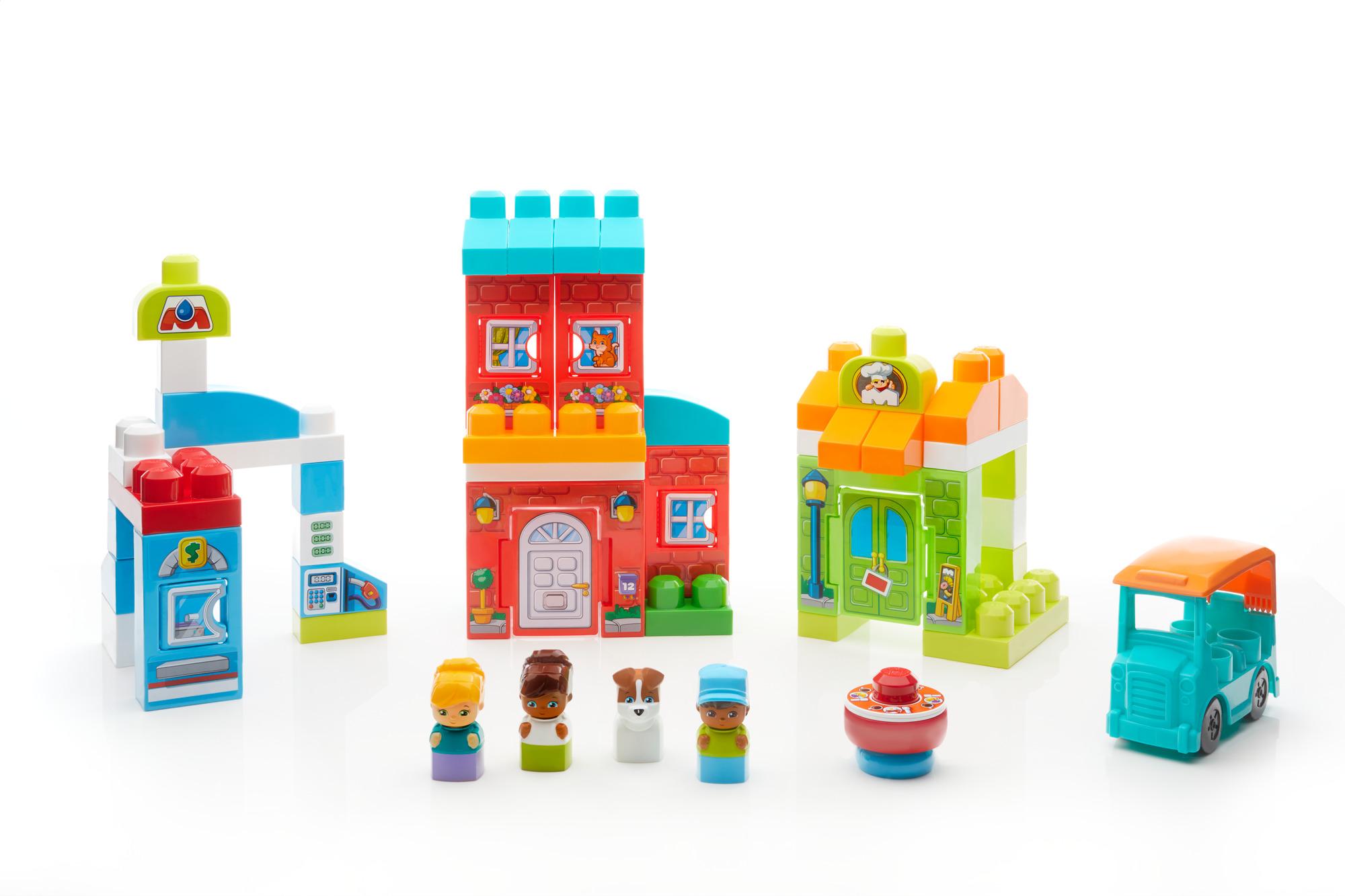 Mega Bloks Block Buddies Main Street Friends Playset