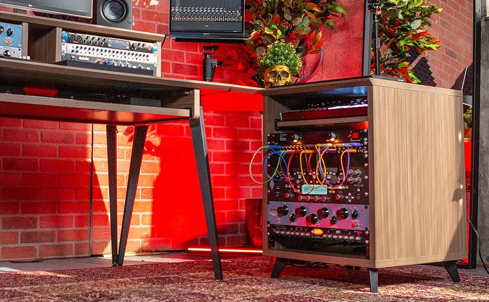 Gator Frameworks Elite Series 10U Studio Rack Desk with