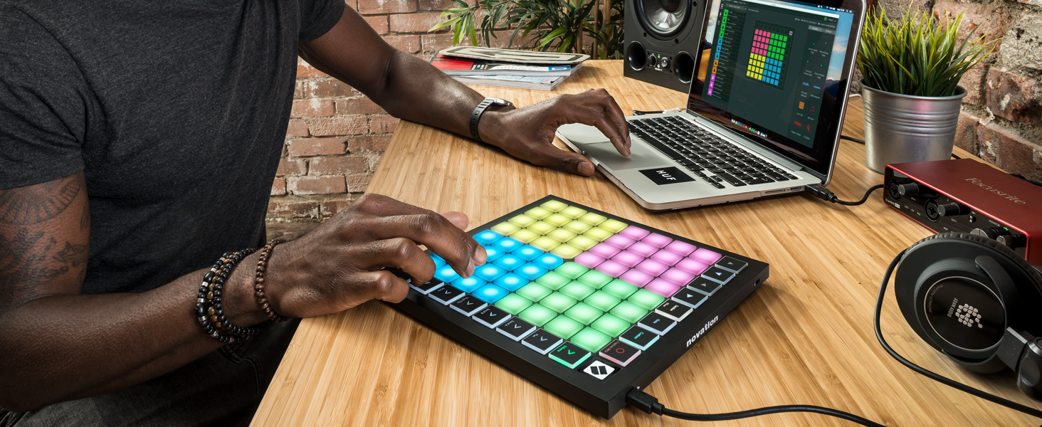 Novation Launchpad X MIDI Grid Controller for Ableton Live/Logic Pro