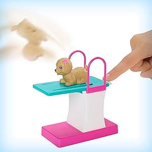 Coffret Barbie Dreamhouse Adventures Championne de Natation, avec poupée de 30 cm en maillot de bain