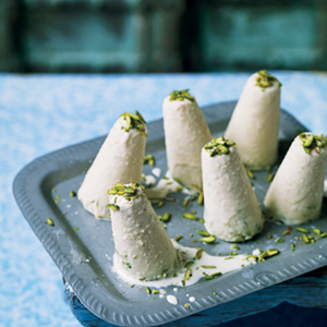 kulfi pistachio milk dessert indian pakistani