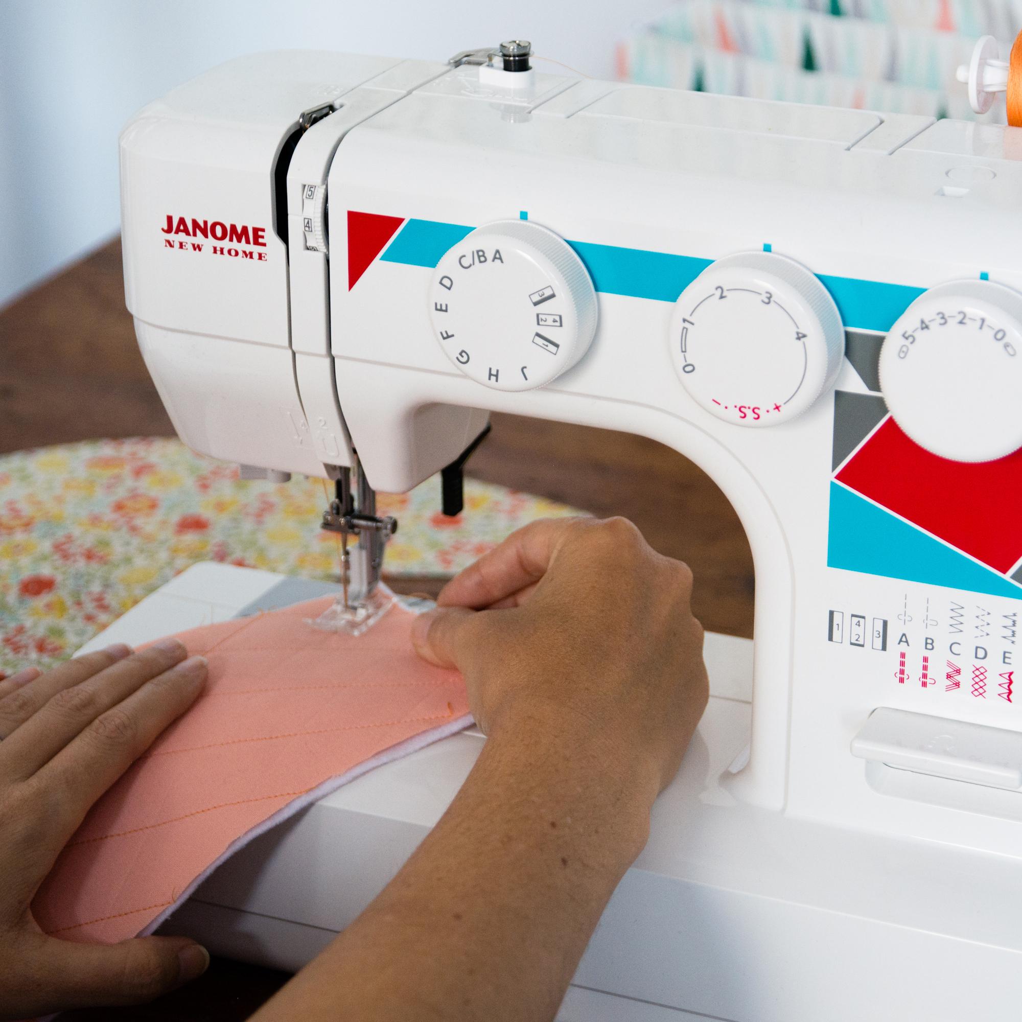 Janome MOD19 EasytoUse Sewing Machine with 19 Stitches