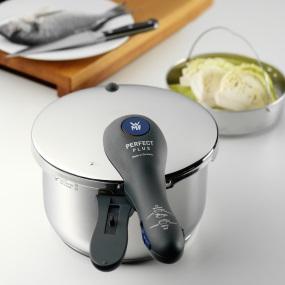 WMF Perfect Plus Schnellkochtopf, 8,5 l, mit Einsatz-Set