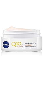 woman women face skin care cream moisturzing wrinkles lines anti age aging 