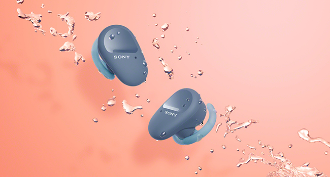 Sony WF-SP800N Ecouteurs sans fil bluetooth à réduction de bruit numérique, avec arcs de stabilisation pour le sport, resistant à l’eau et à la poussière, micro intégré pour appels, Blanc