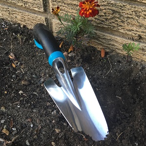 Ergonomic Trowel
