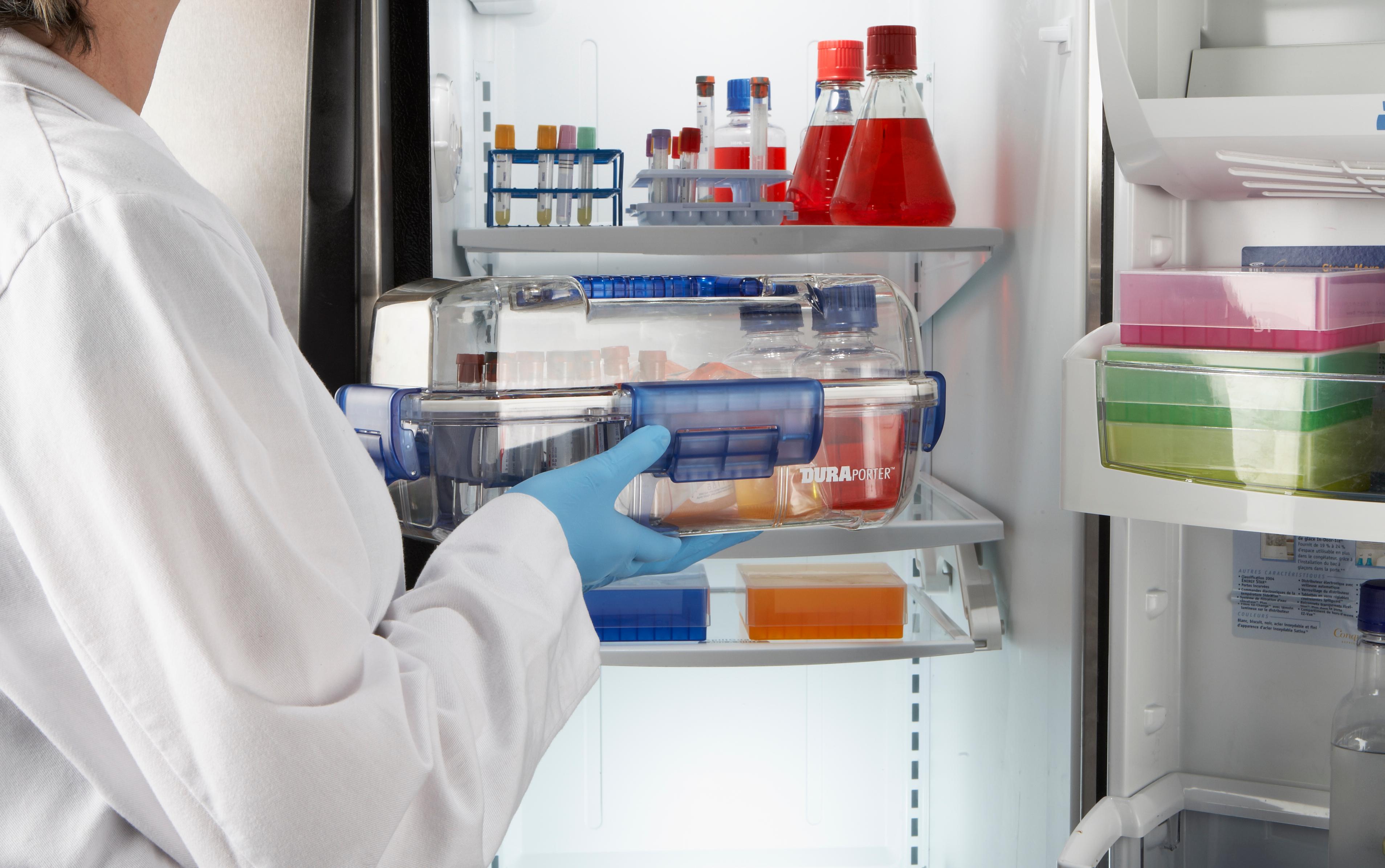 Heathrow Scientific HS120052 Duraporter Sealed Specimen Tote or Sample