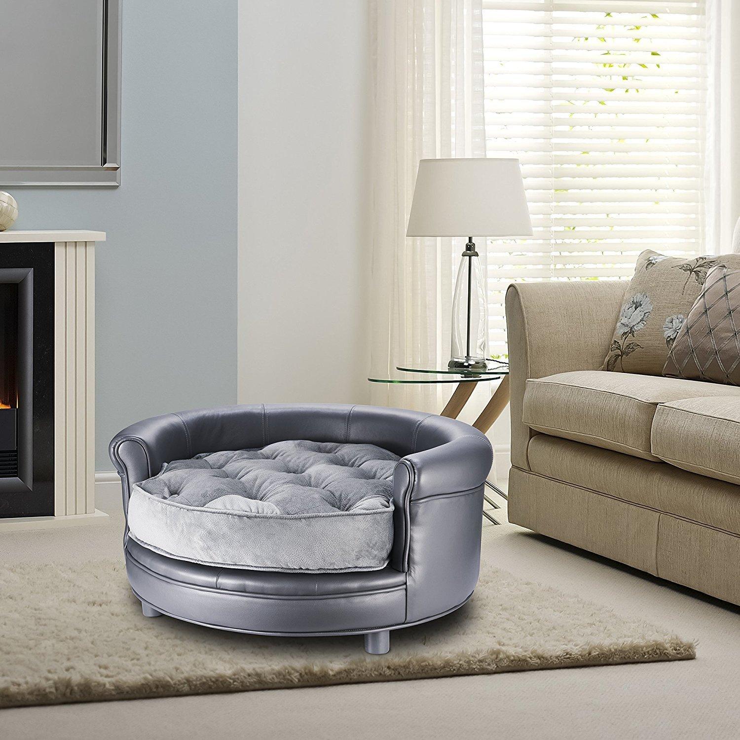 Villacera Chesterfield Faux Leather Large Dog Bed Designer