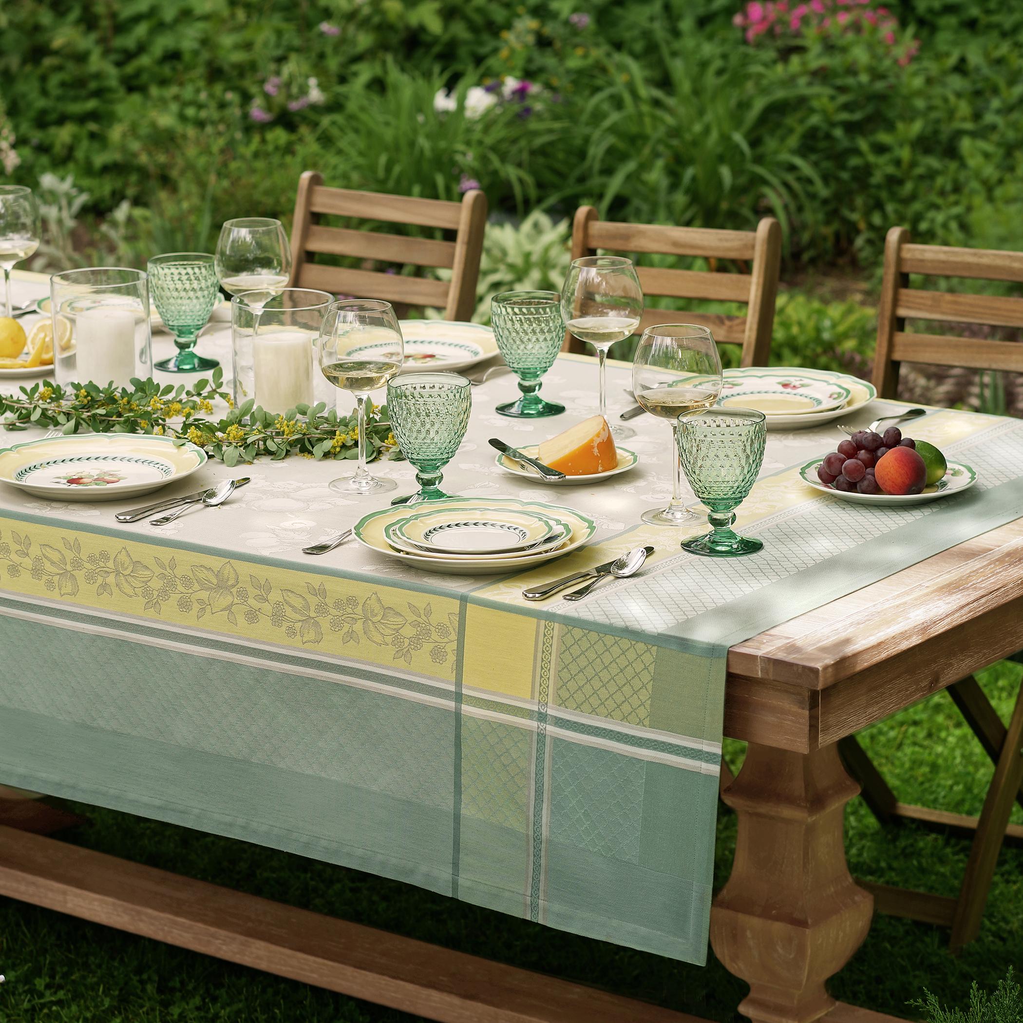 Villeroy and Boch French Garden Cotton Fabric Tablecloth, 68"x96