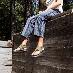 sanuk yoga mat 2 flip flops