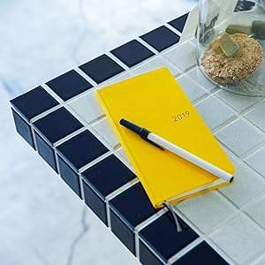 Amazon ほぼ日手帳 2019 Weeks Spring カラーズ バナナ 4月始まり ウィークリー 文房具 オフィス用品 文房具 オフィス用品