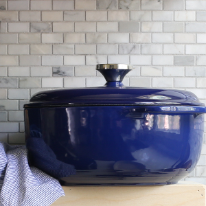 Lodge Enamelware 6 qt. Round Cast Iron Dutch Oven in Blue with Lid EC6D33 -  The Home Depot