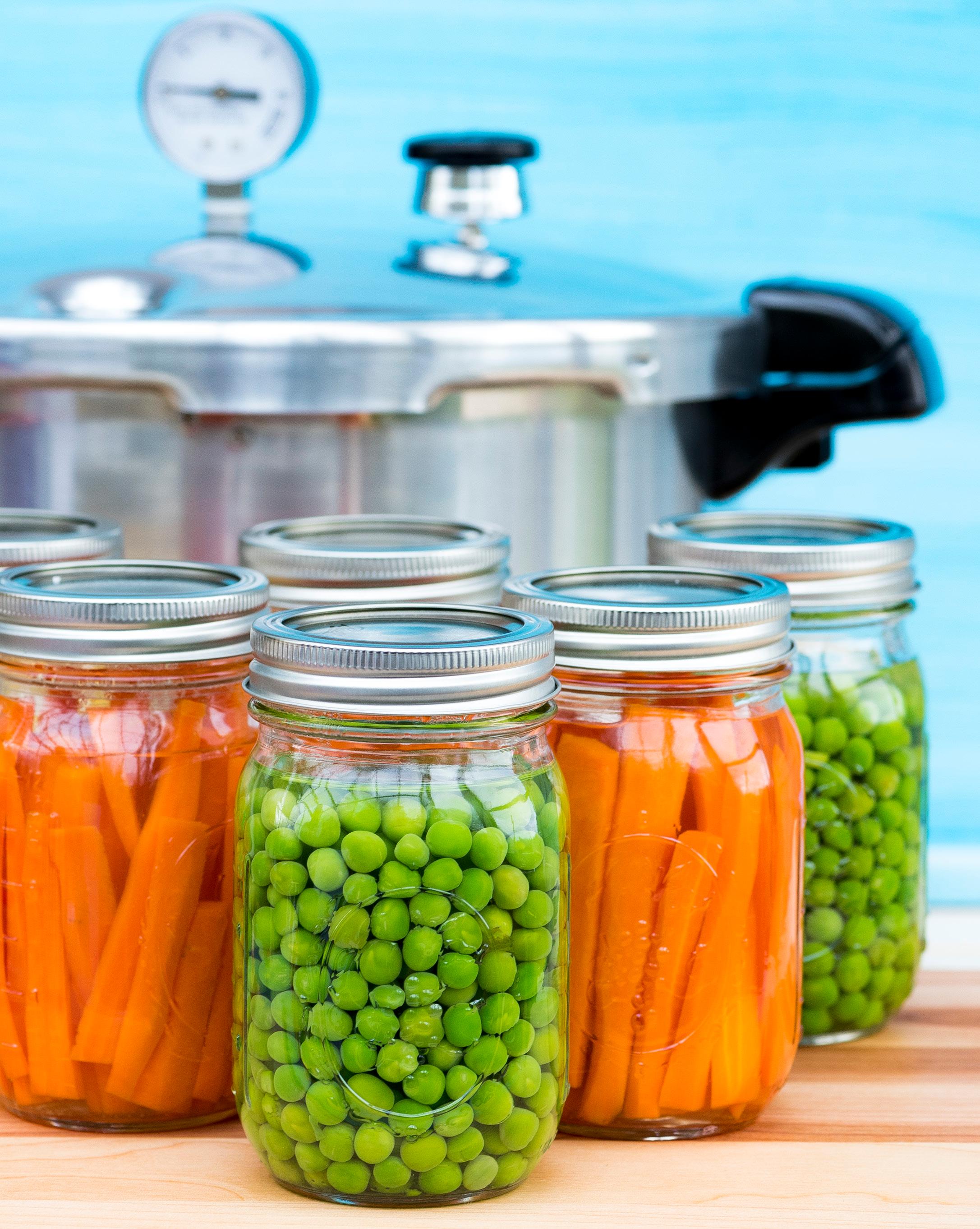 Modern Pressure Canning Recipes and Techniques for Today's Home Canner