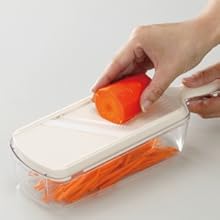 Amazon 京セラ スライサー ファイン セラミック 調理器 5点 セット うす切り せん切り おろし 白髪ねぎ プロテクター 付き ブラック 日本製 Kyocera Csn 550 Fp 京セラ Kyocera ホーム キッチン 通販