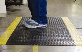 Durable Corporation-442S Vinyl Heavy Duty Diamond-DEK Sponge Industrial Anti-Fatigue Floor Mat, 2' x 3', Black with Yellow Border