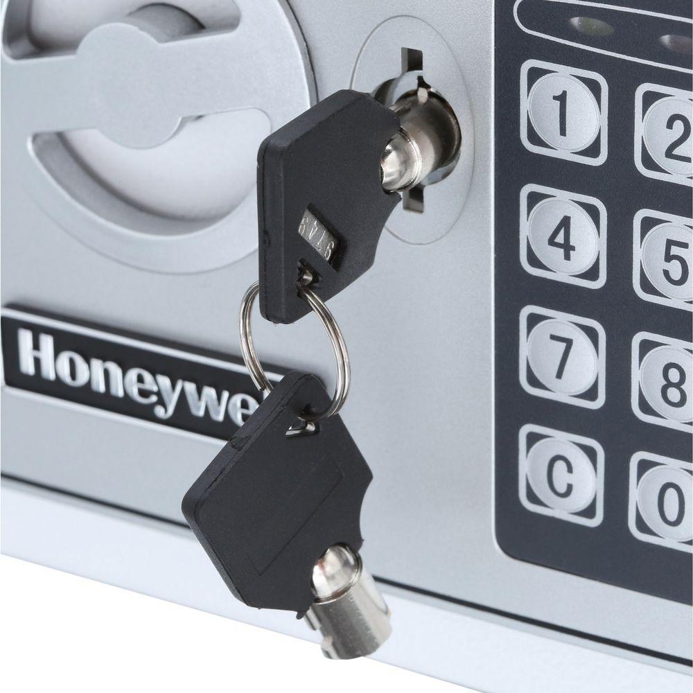 HONEYWELL5005W Steel Security Safe with Digital Lock 32.99 (REG 68.99)