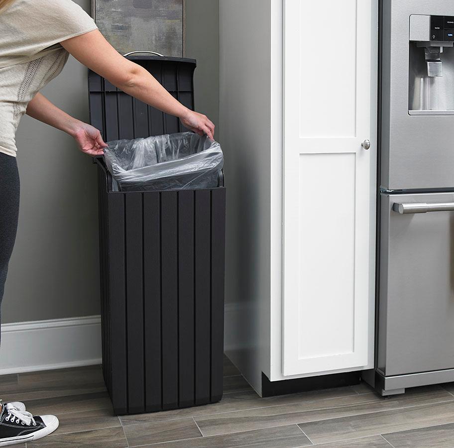 Keter Copenhagen 30Gallon Wood Style Plastic Trash Bin Can, Brown