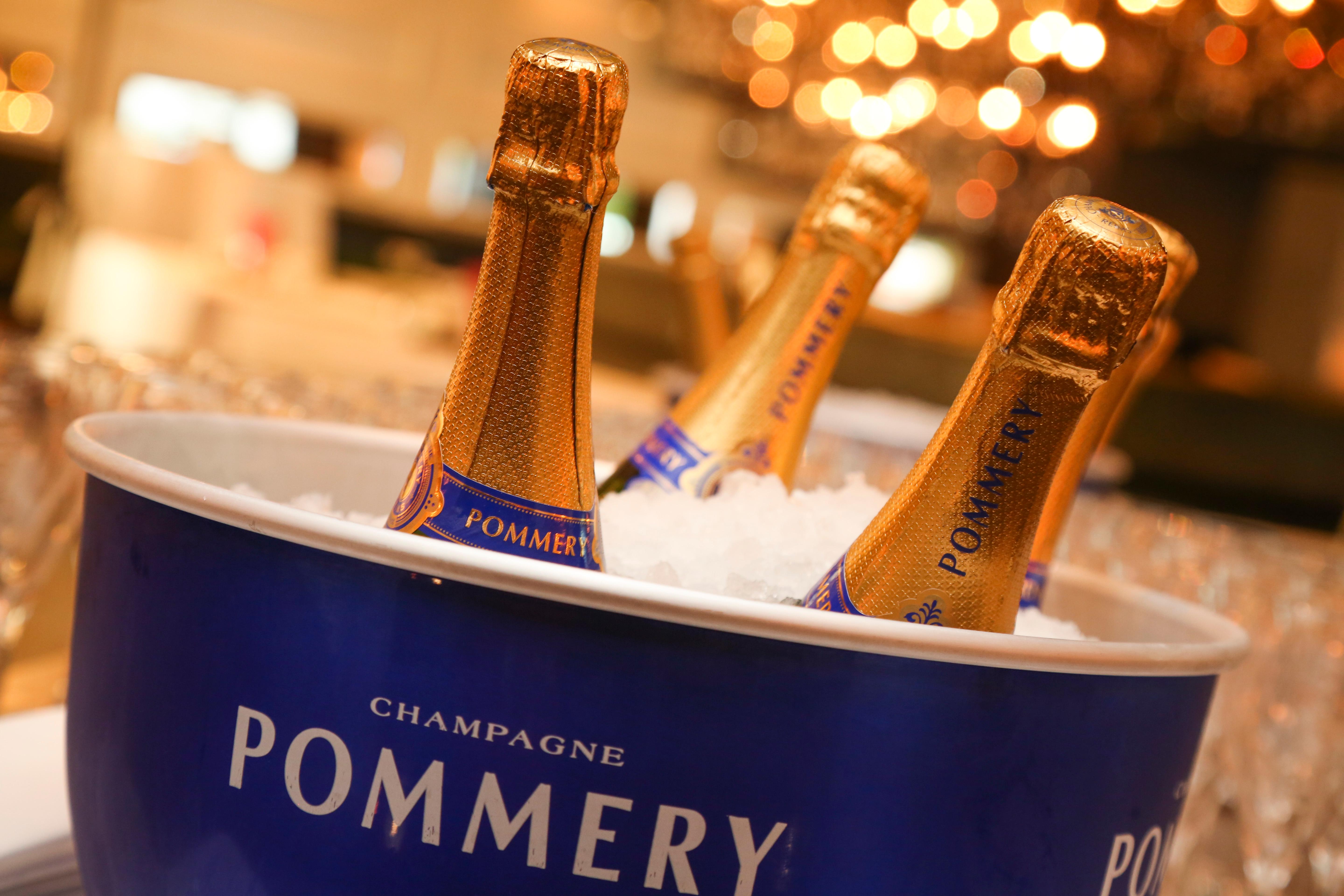 Pommery Brut Royal Champagner (1 x 0.75 l) Amazon.de Bier, Wein & Spirituosen Pommery Brut Royal Champagner (1 x 0.75 l) Amazon.de Bier, Wein & Spirituosen
