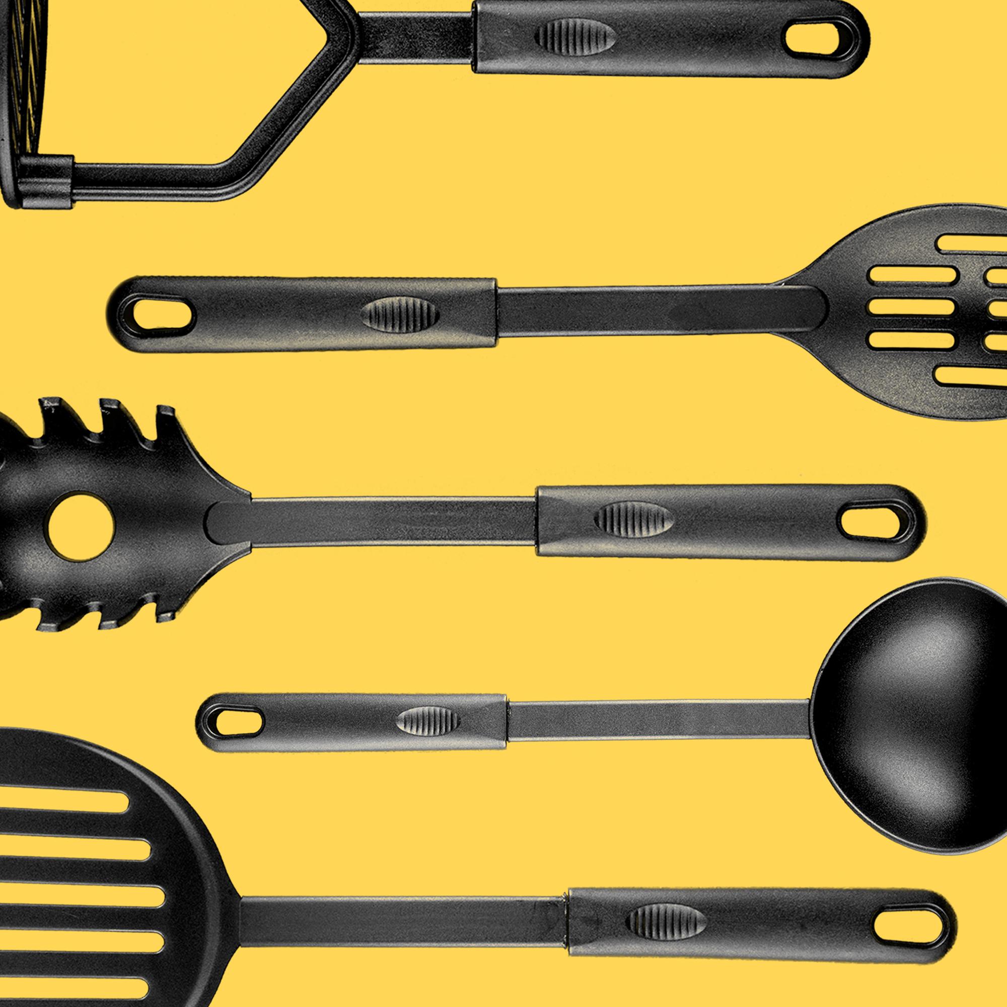 Vremi 15 Piece Nonstick Cookware Set; 2 Saucepans and 2