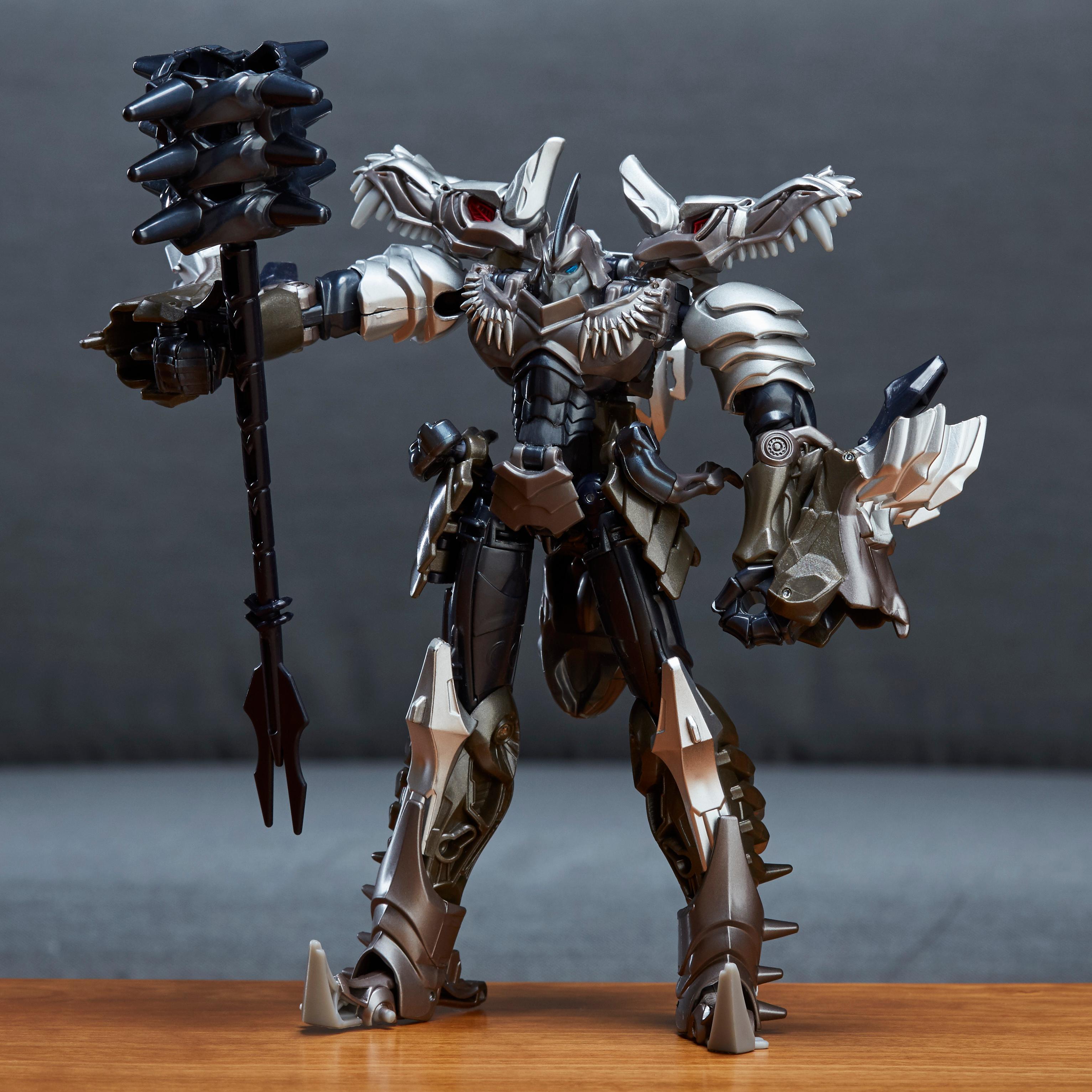 Transformers The Last Knight Premier Edition Voyager Class Grimlock