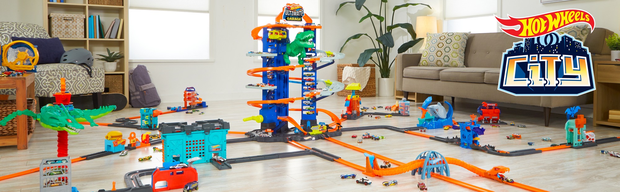 Hot Wheels Ultimate Garage Track Playset & 2 1:64 Scale Toy Cars​​​​