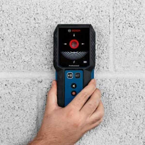 BOSCH GMS120-27 Professional Wall Scanner, Stud Finder, Live Wire Detector
