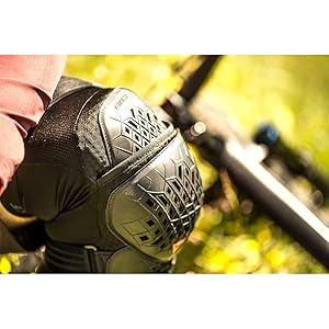 タグ無し未使用保管品 DAINESE ダイネーゼ プロテクター PRO-ARMOR G1 2.0 - ダイネーゼジャパン | Dainese Japan
