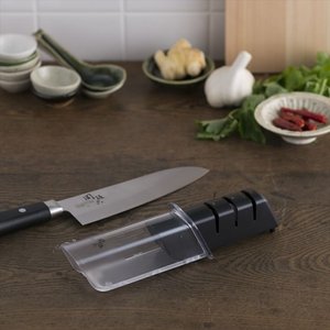 貝印⭐︎関孫六ダマスカス三徳160mm&牛刀 180mmセット Amazon | 【包丁＆シャープナーセット】貝印 関孫六 ダマスカス