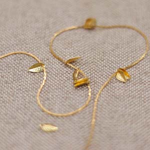 専用　美品♡ K18 リーフ 葉っぱ ピアスチャーム　アガット好き 専用 美品♡ K18 リーフ 葉っぱ ピアスチャーム アガット好き