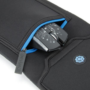 Close up of a mouse stored inside the front pocket