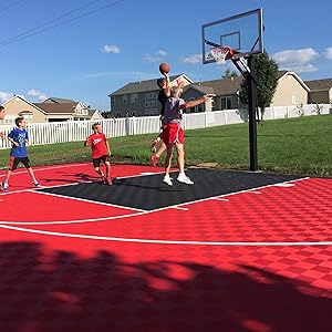 Mini backyard basketball court