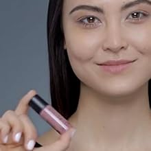 How to apply blush | Step 1 SHAKE
