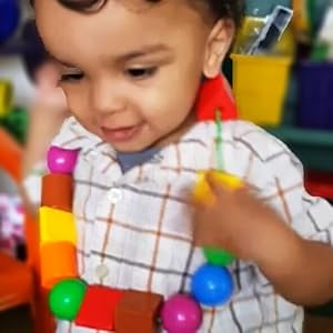 toddler activities, toddler crafts, skoolzy toys, montessori, educational toys, beads for kids