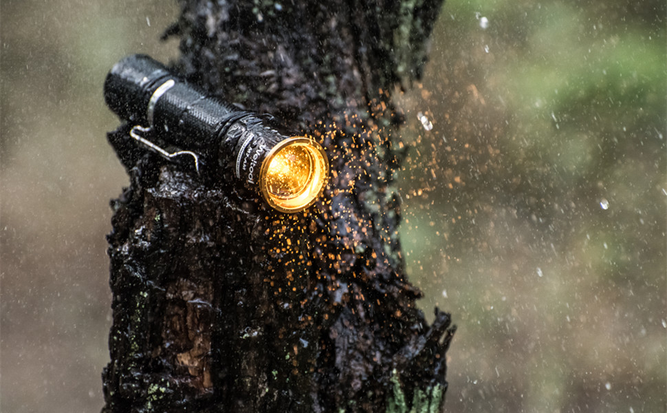 Weltool M7AM Amber Light EvenBeam Flashlight Dark Adaptation Serie