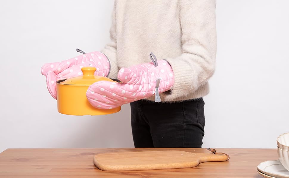 NEOVIVA MAMA AND ME OVEN MITTS