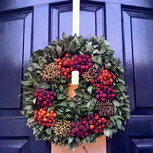 christmas wreath holder, holiday organizers, door hanger