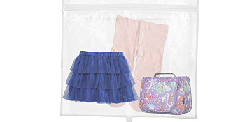 1 large back zippered pocket