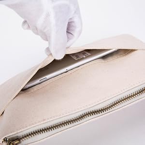 gucci wristlet purse