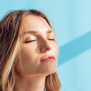 Vitamin c retinol hyaluronic acid serum moisturizer highlight makeup primer mask olay