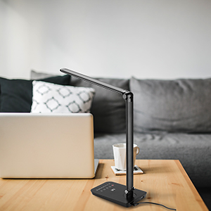 le desk lamp
