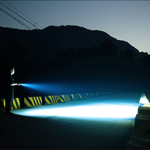 Small manufacture image 3