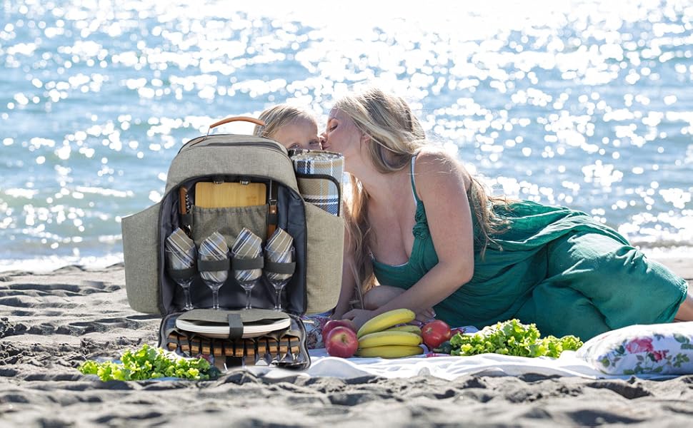 HappyPicnic Insulated Picnic Sets Bag for 4 Persons,Roomy Cooler